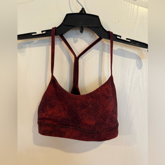 Lululemon women’s activewear workout Flow Y Bra Nulu Light Support Lunar size 4 - Picture 1 of 4